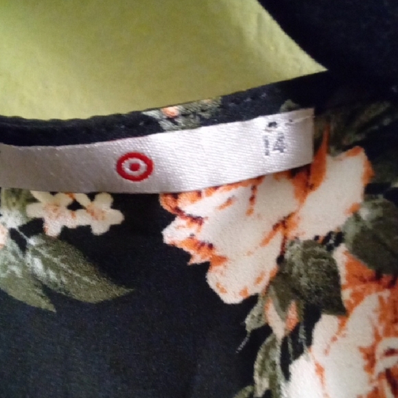 Womans 14 Target Black and Pink Robe Intimates & Sleepwear Floral Lightweight - Picture 2 of 4